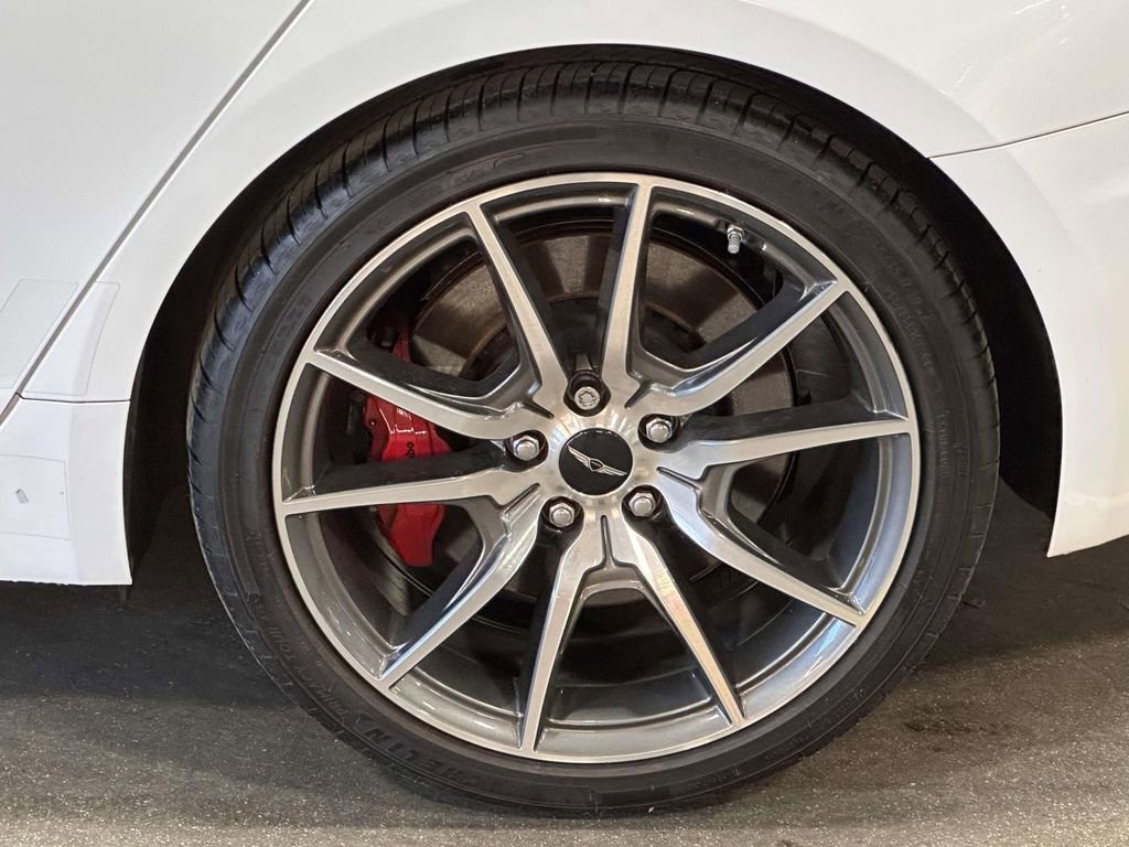 Used 2025 Genesis G70 2.5T AWD/4WD image 12