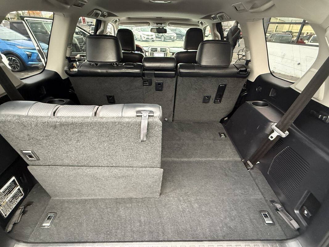 Used 2011 Lexus GX 460 Premium AWD/4WD image 5