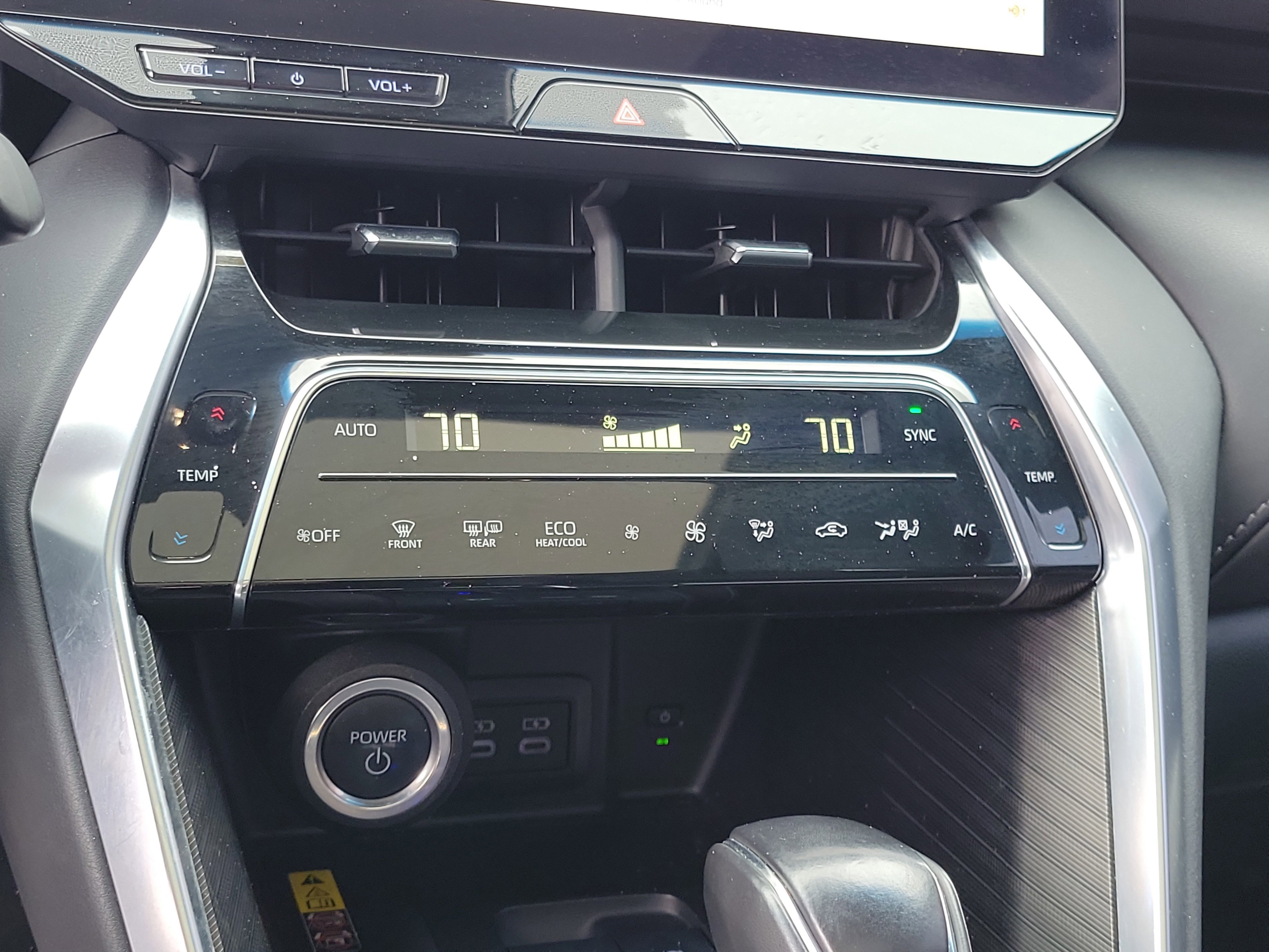 Used 2024 Toyota Venza Nightshade AWD/4WD image 27