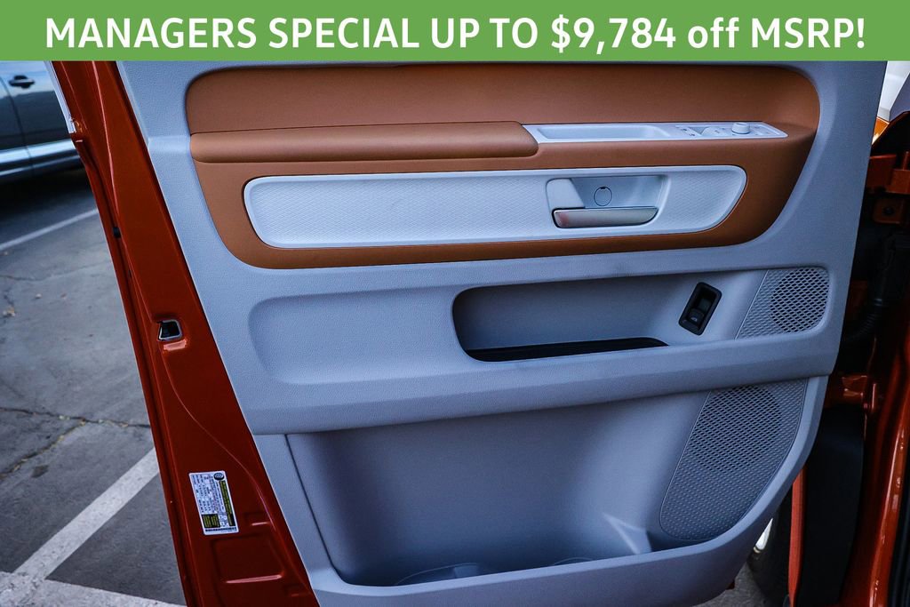 New 2025 Volkswagen ID. Buzz 1st Edition image 35