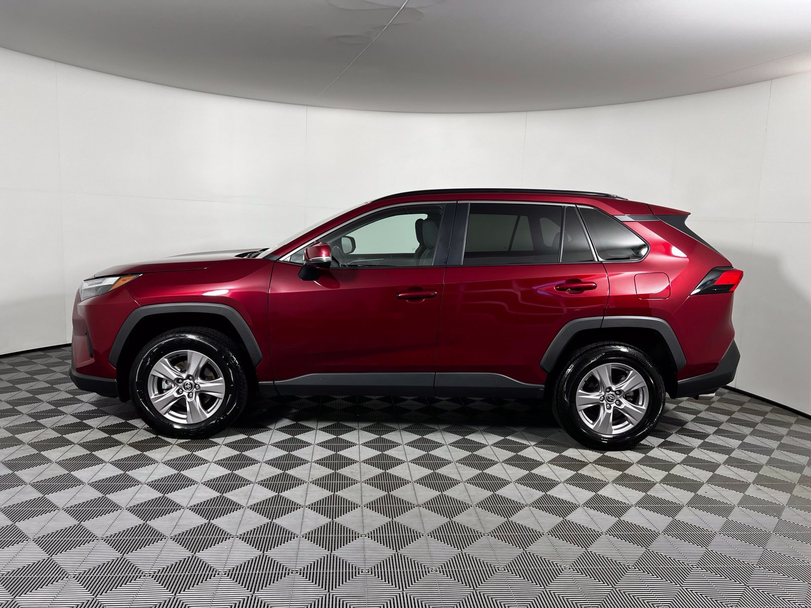 Certified 2025 Toyota RAV4 XLE AWD/4WD image 8
