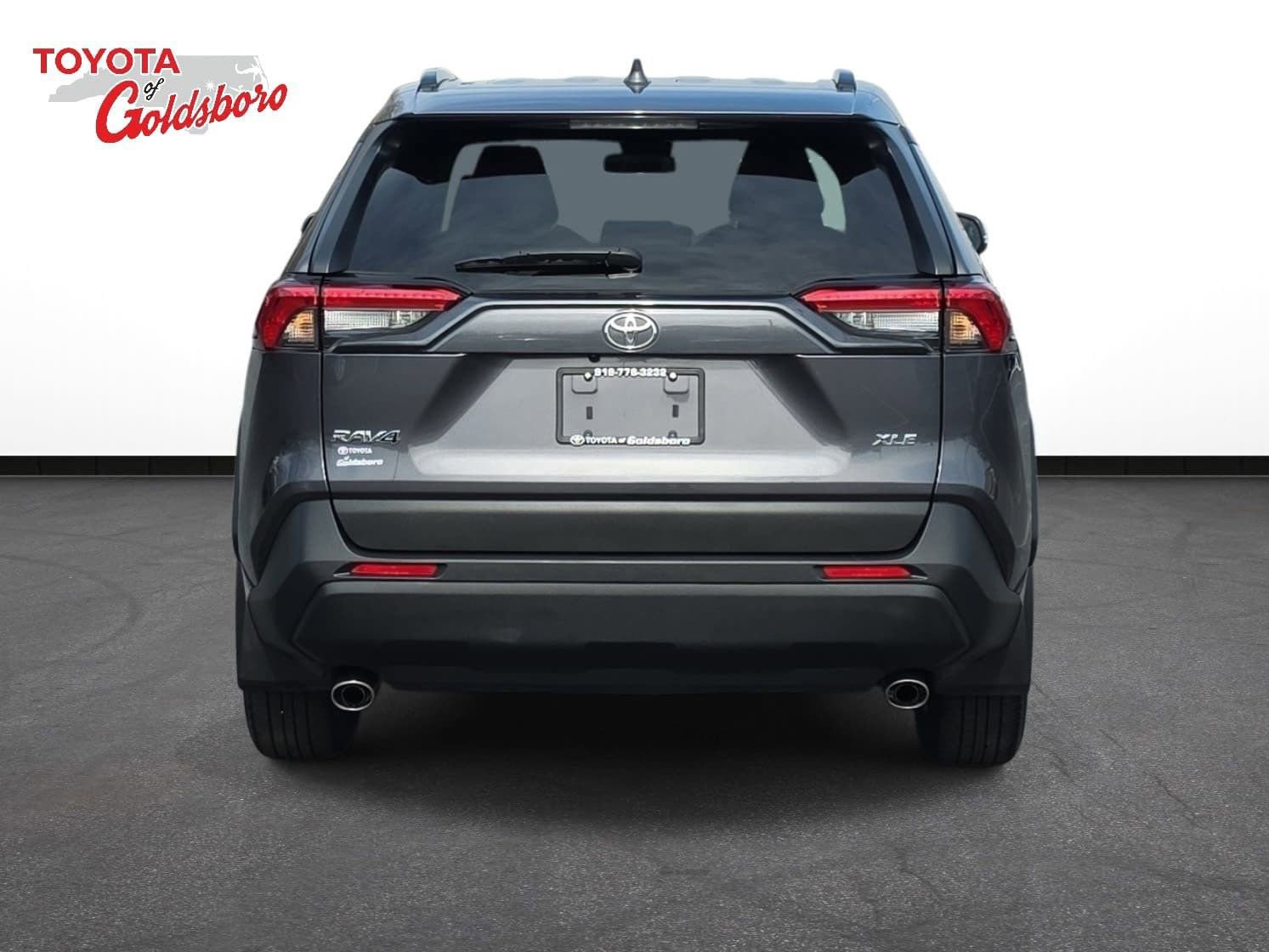 Used 2024 Toyota RAV4 XLE w/ Convenience Package image 6