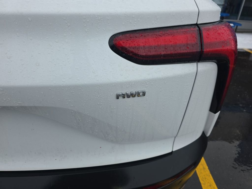 Used 2024 Chevrolet Blazer EV LT image 6