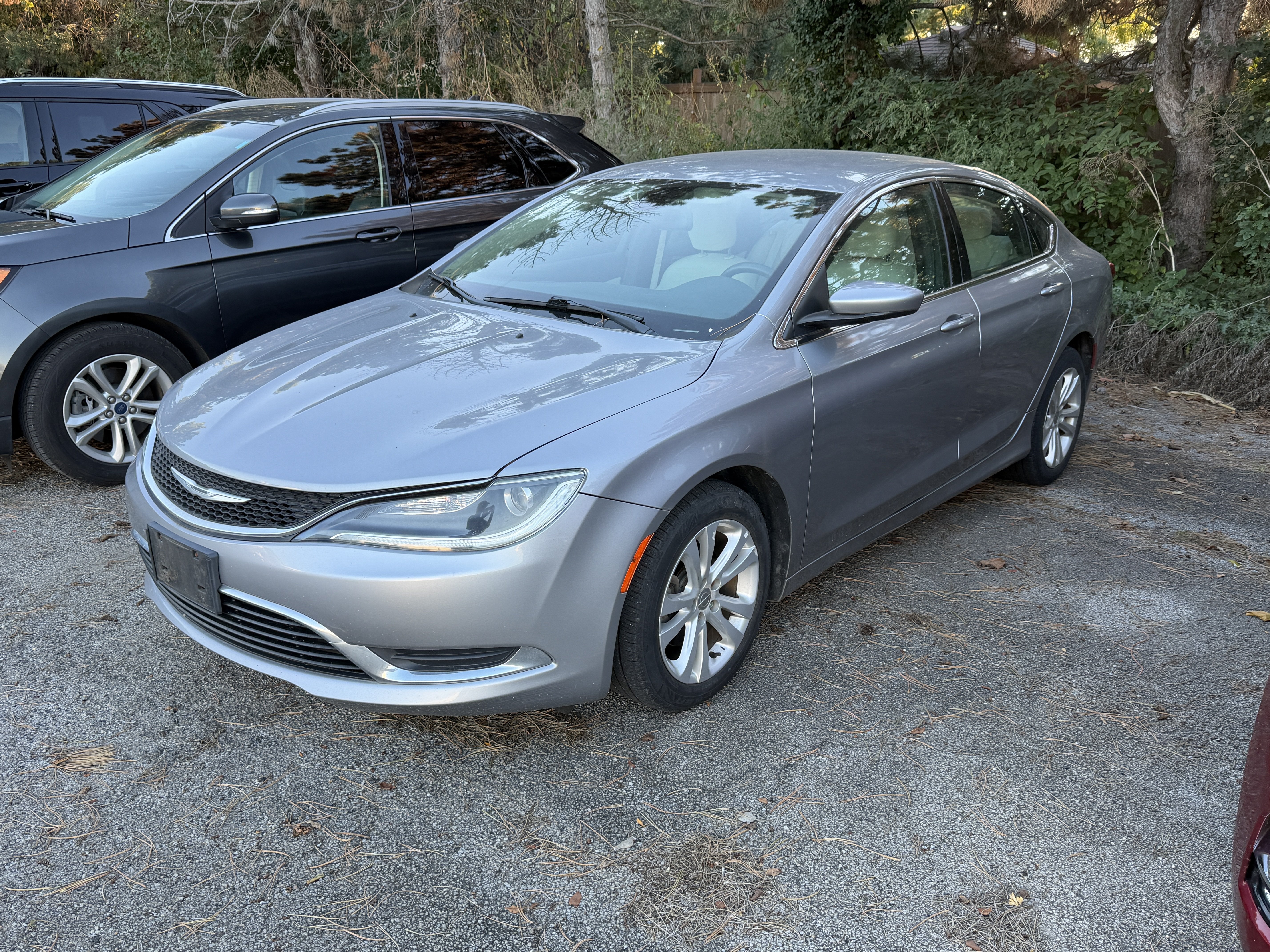 Used 2015 Chrysler 200 Limited FWD image 5