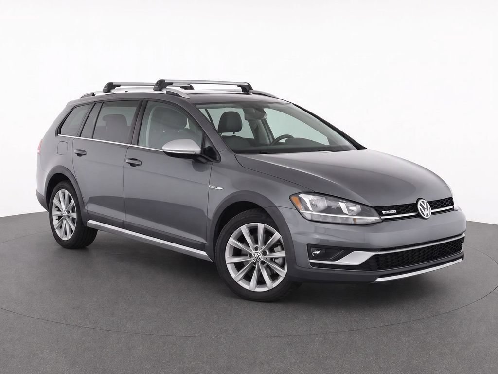 Used 2019 Volkswagen Golf Alltrack SE AWD/4WD image 2
