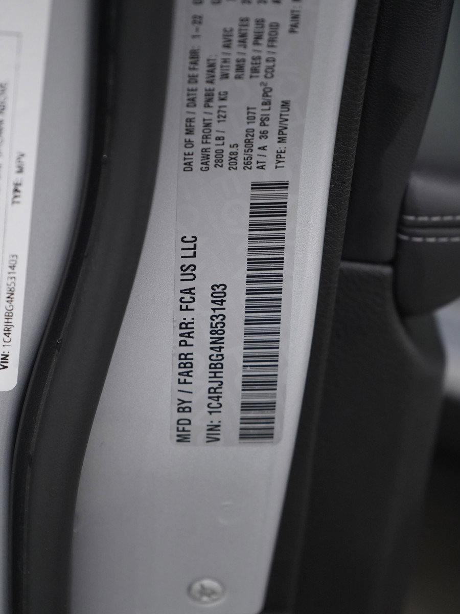 Used 2022 Jeep Grand Cherokee Limited image 30