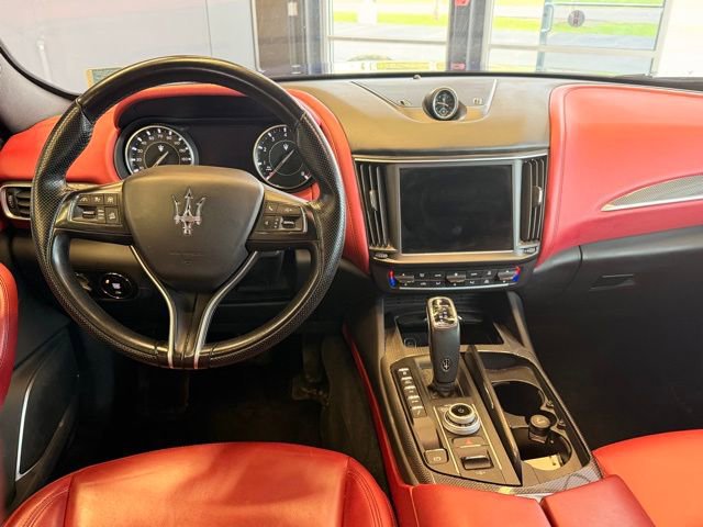 Used 2022 Maserati Levante GT image 13