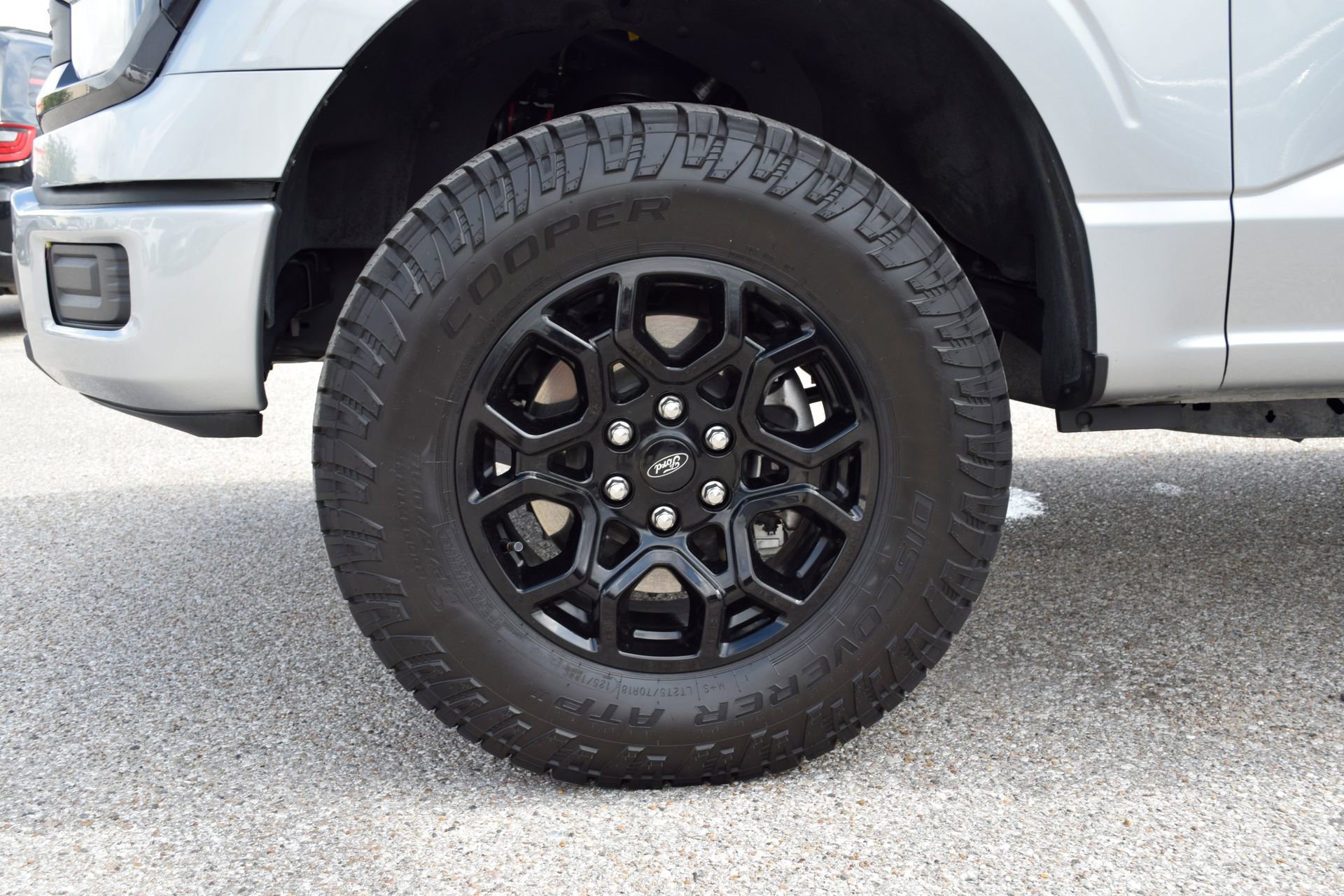 Used 2025 Ford F150 STX RWD image 25