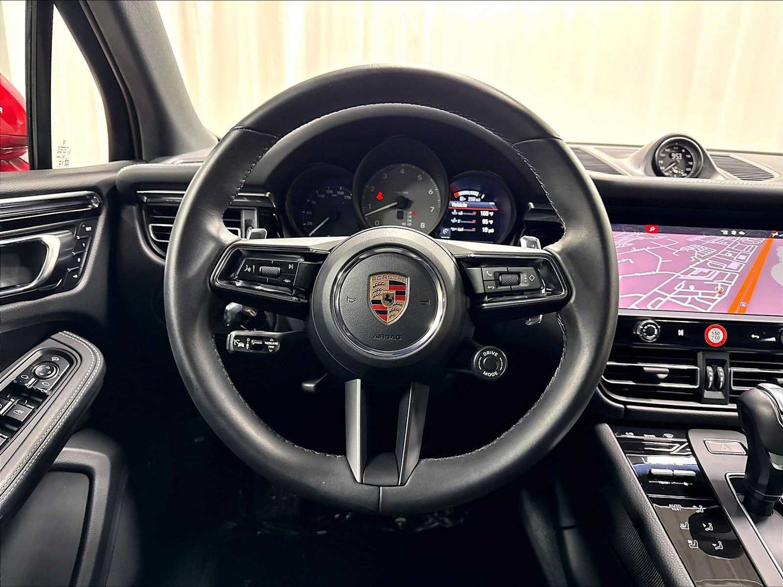 Used 2026 Porsche Macan S AWD/4WD image 18