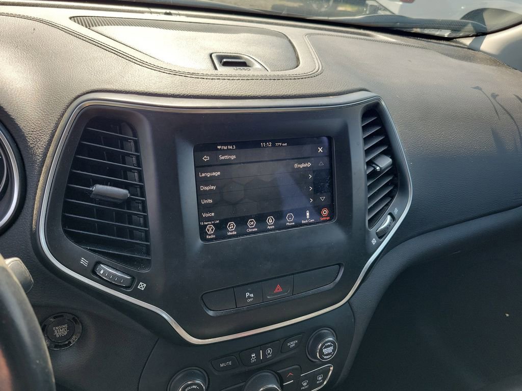 Used 2020 Jeep Cherokee Latitude Plus FWD image 21