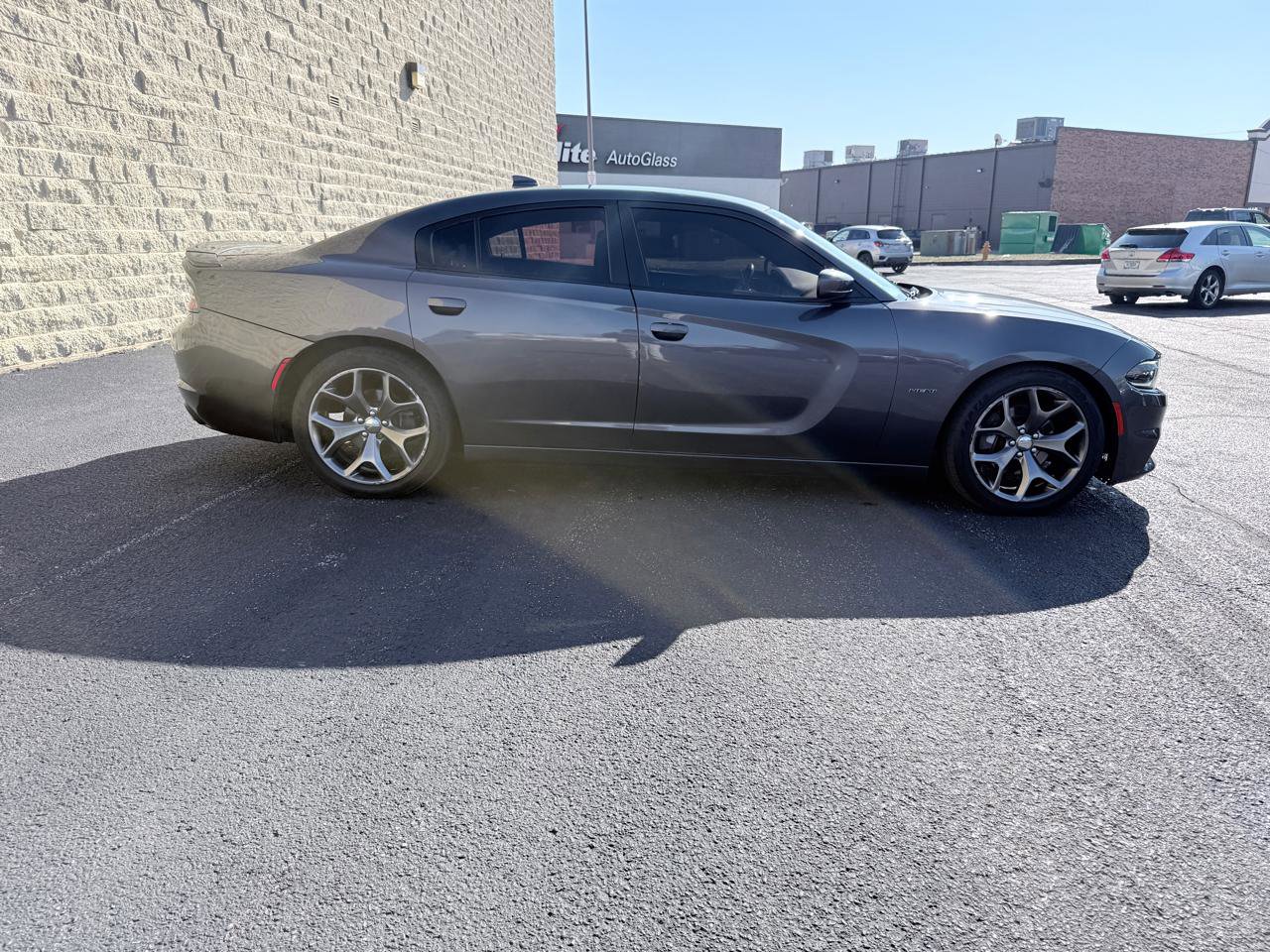 Used 2016 Dodge Charger R/T w/ Plus Group RWD image 6