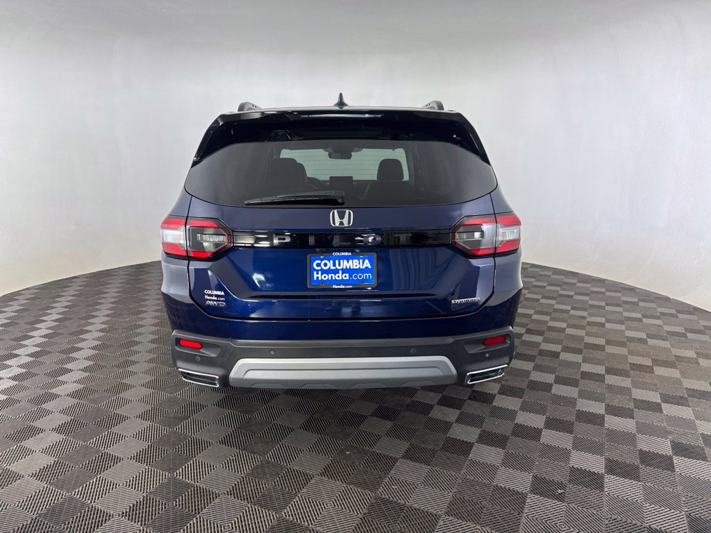 Certified 2025 Honda Pilot Touring image 6