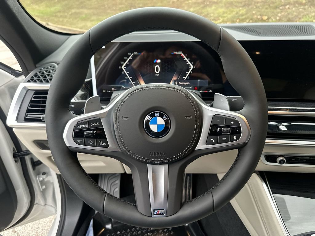 New 2026 BMW X6 xDrive40i w/ Executive Package image 16