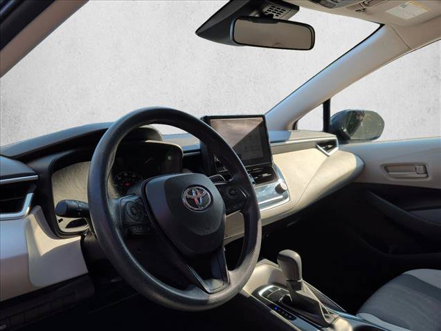 Used 2024 Toyota Corolla LE FWD image 9