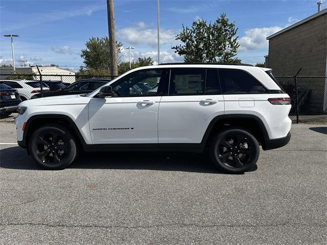 New 2025 Jeep Grand Cherokee Limited image 38