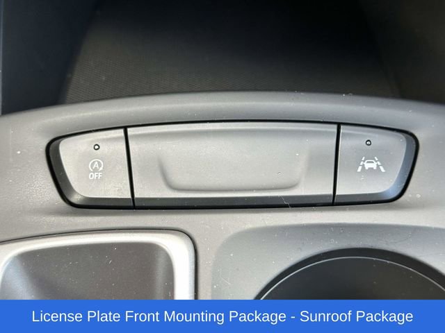 Used 2025 Chevrolet Trax RS w/ Sunroof Package image 9