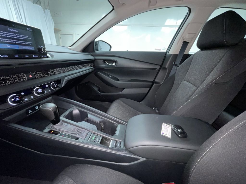 Used 2025 Honda Accord LX image 21