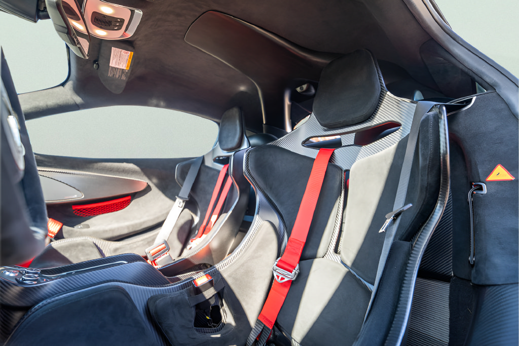 Used 2020 McLaren 620R RWD image 34