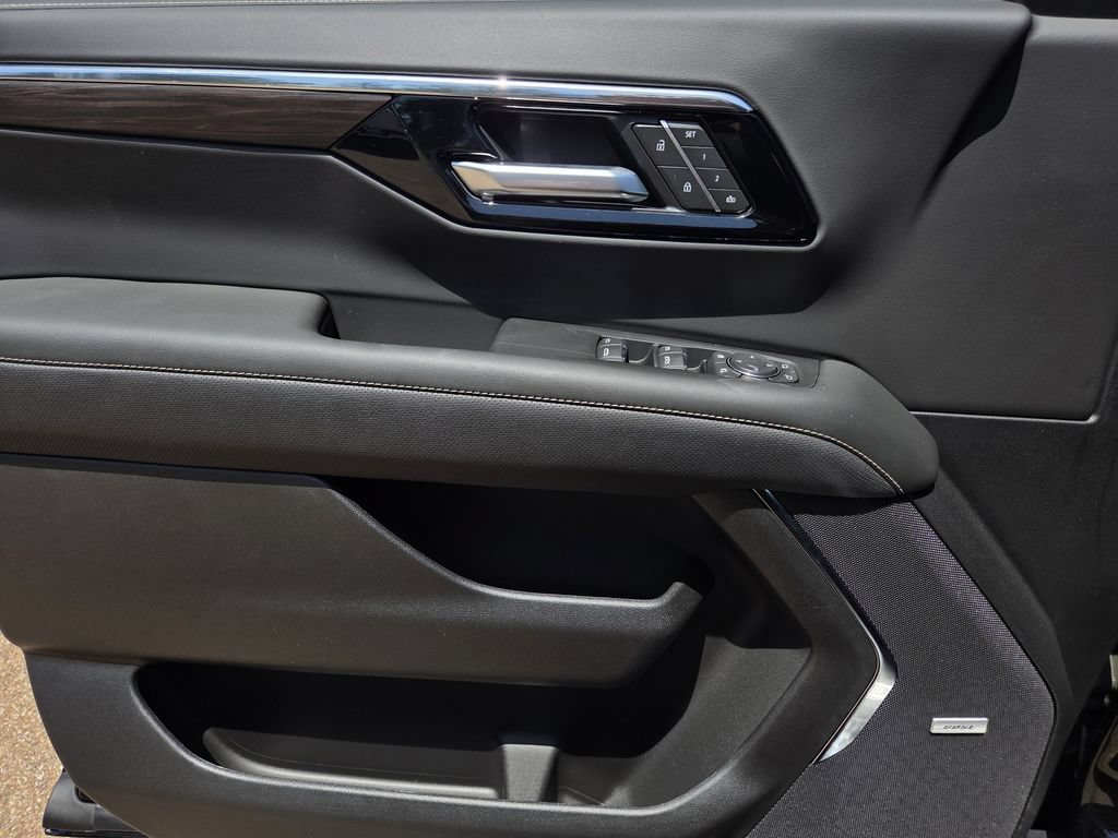 New 2026 Chevrolet Tahoe Premier RWD image 21