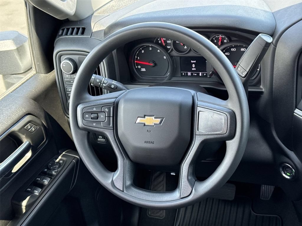 New 2026 Chevrolet Silverado 2500 Custom w/ Custom Value Package AWD/4WD image 10