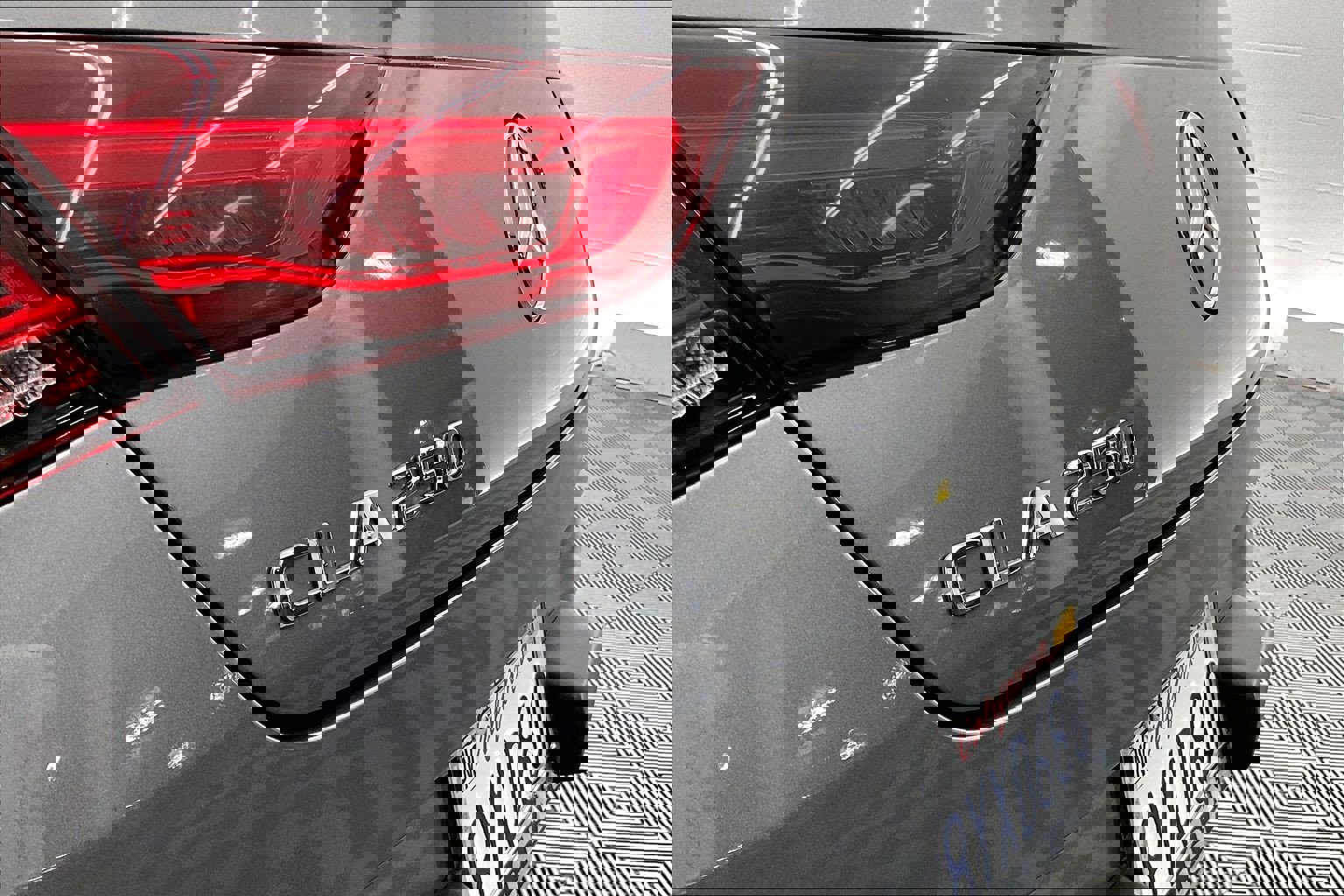 Used 2022 Mercedes-Benz CLA 250 image 32