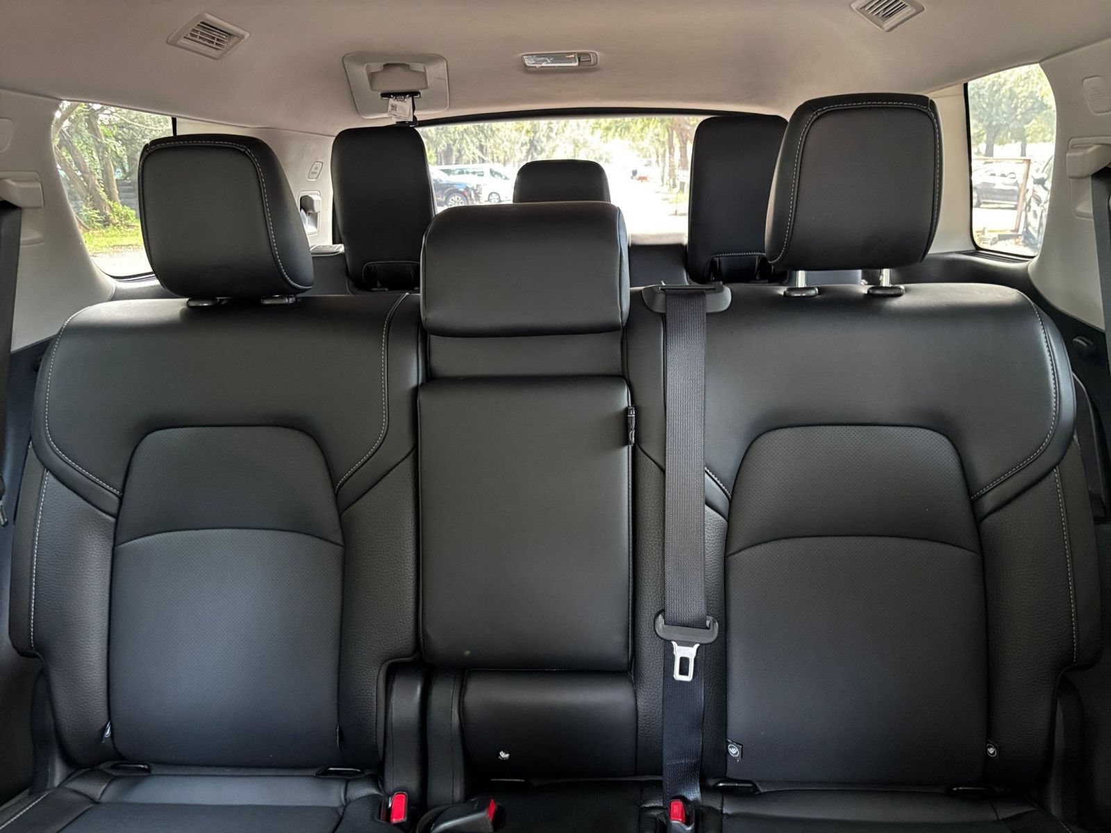 Used 2026 Nissan Pathfinder SL FWD image 40