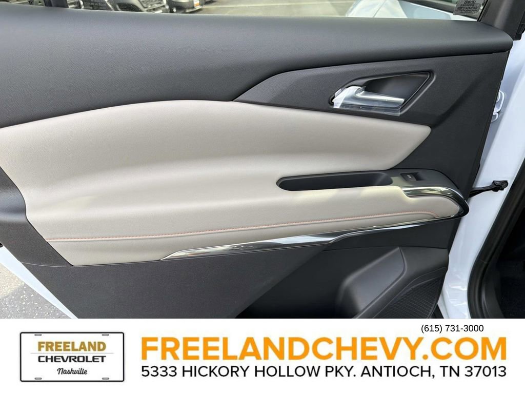 New 2026 Chevrolet Traverse LT w/ Sun and Wheel Package image 13