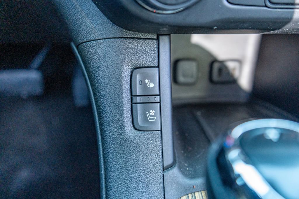 Used 2017 GMC Acadia Denali image 38