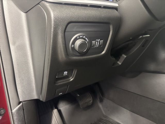 Used 2024 Jeep Grand Cherokee L Laredo image 16