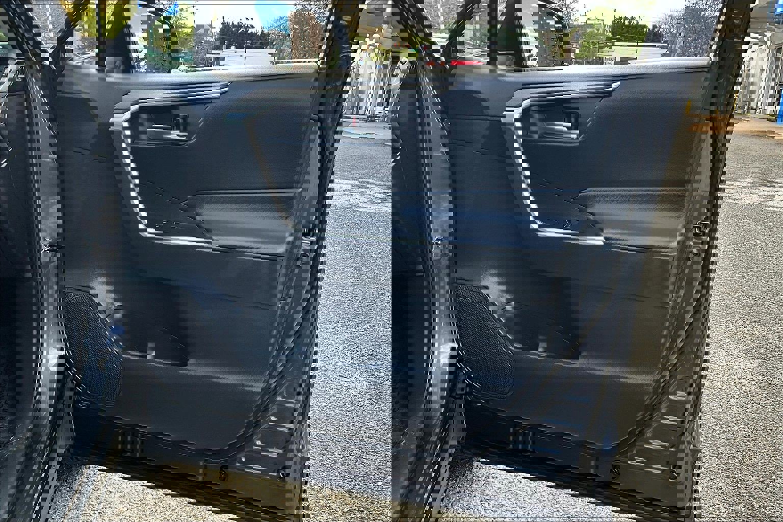 Used 2024 Toyota RAV4 XLE image 18