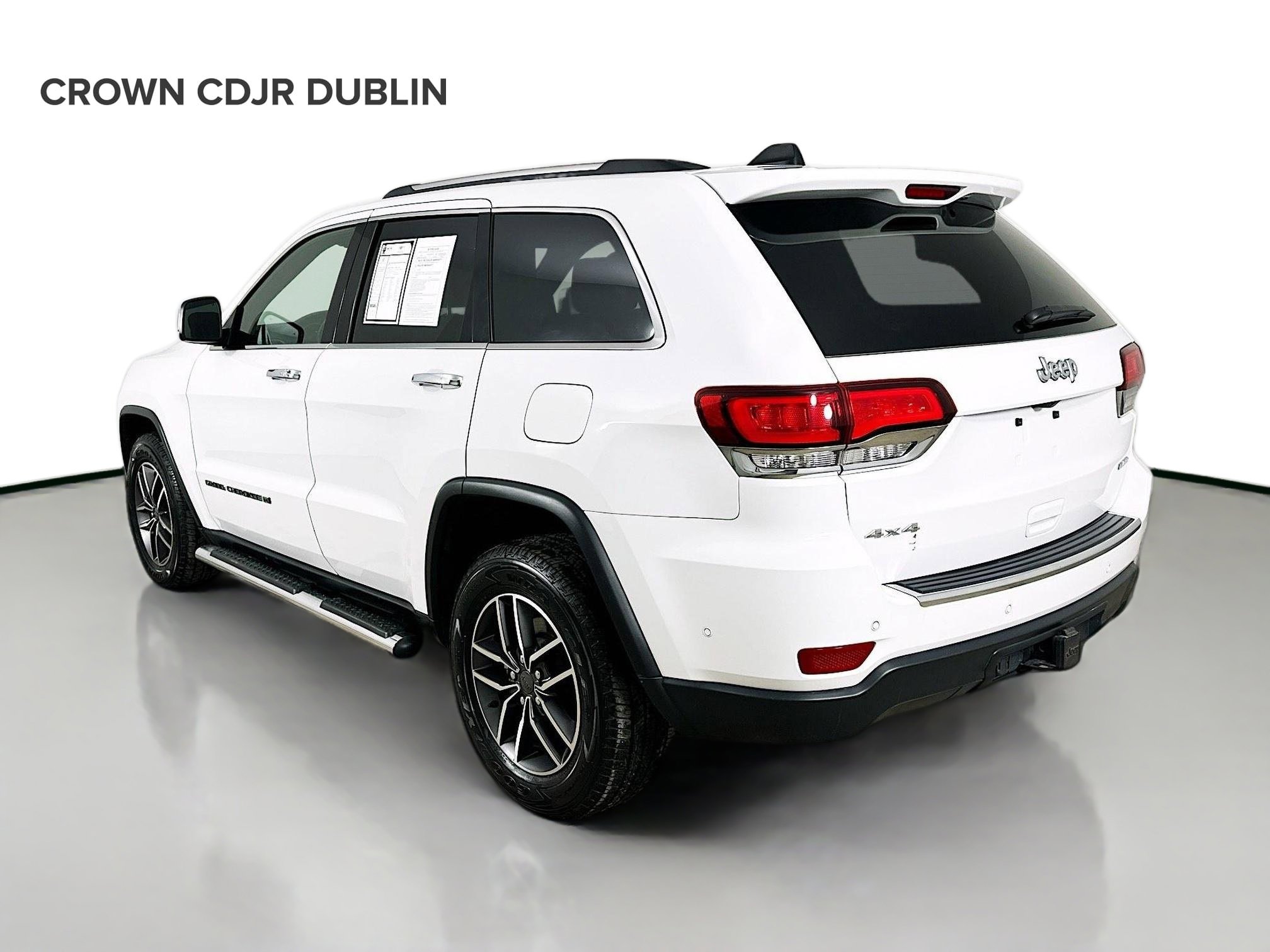 Used 2022 Jeep Grand Cherokee Limited w/ Trailer Tow Group IV image 8