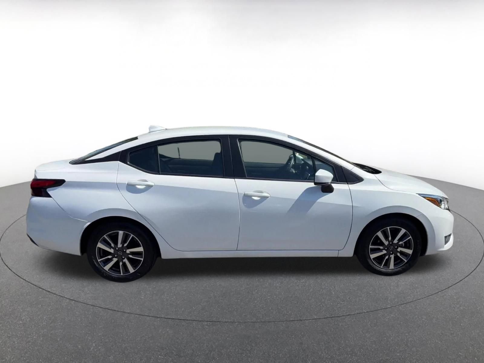 Used 2025 Nissan Versa SV FWD image 16