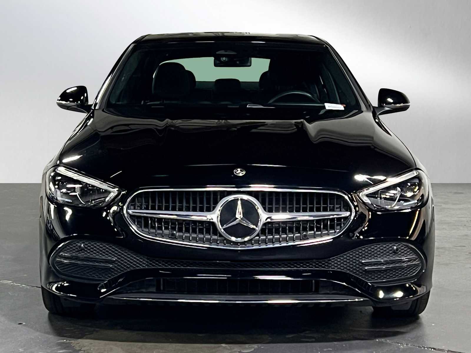Used 2024 Mercedes-Benz C 300 4MATIC Sedan image 2
