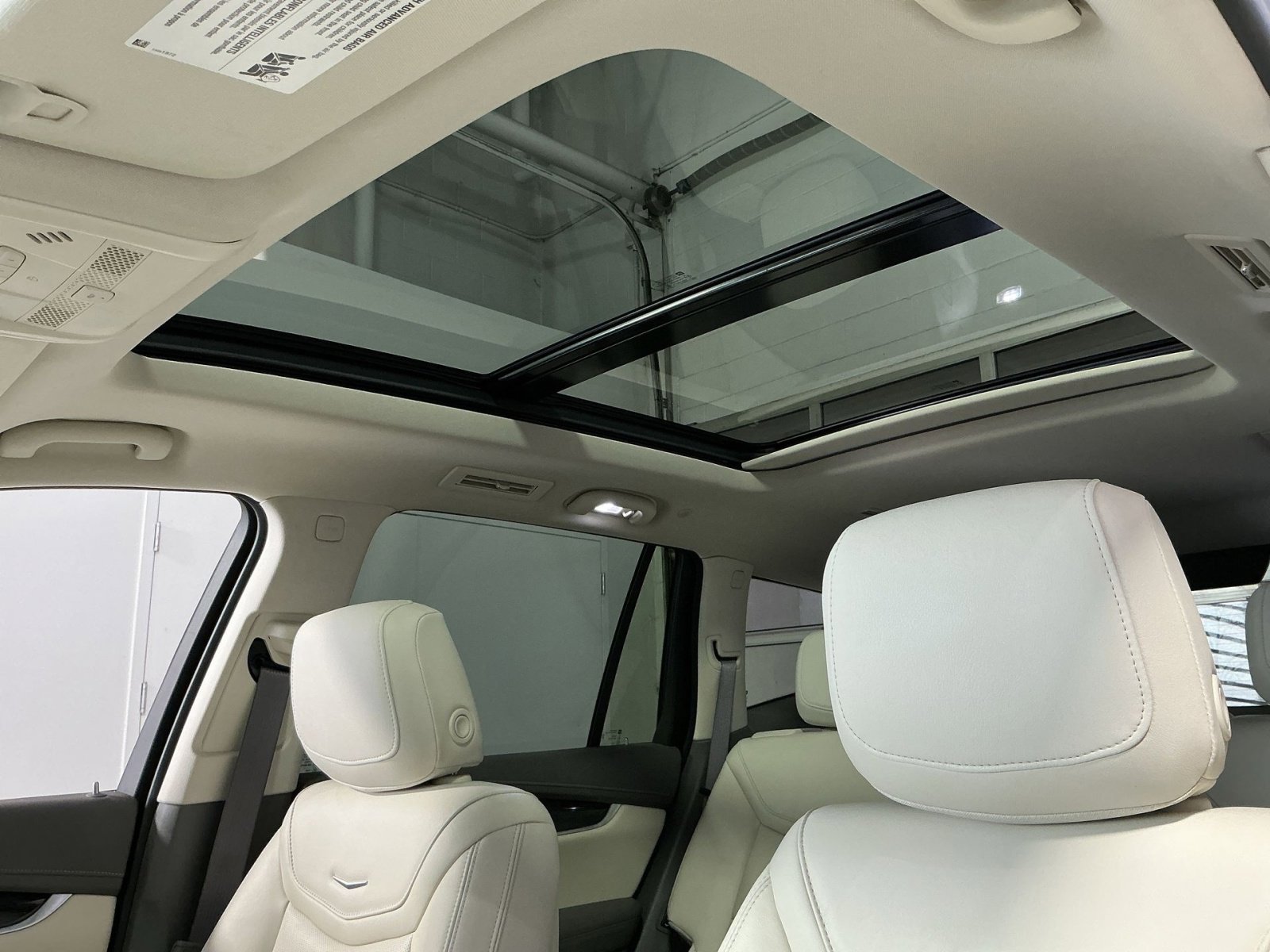 Used 2023 Cadillac XT6 Premium Luxury image 32