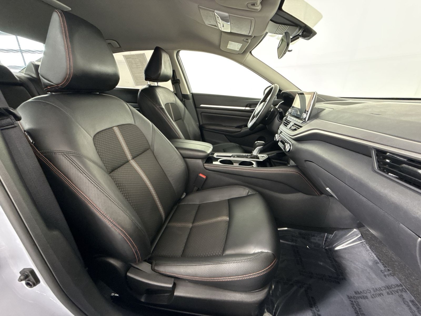 Used 2025 Nissan Altima 2.5 SR FWD image 25