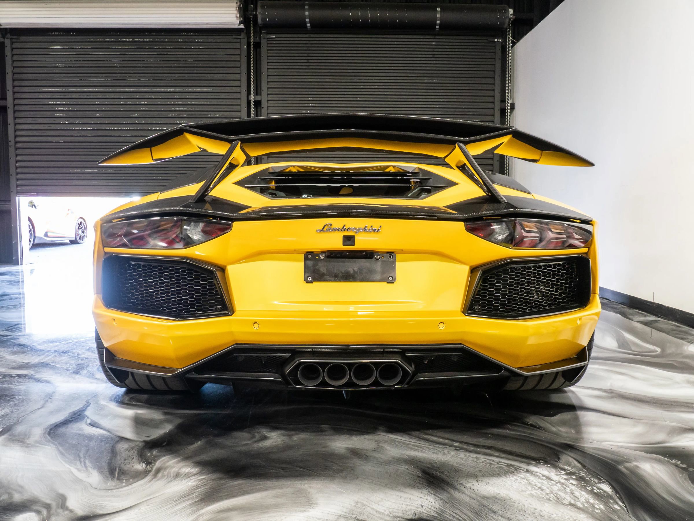 Used 2013 Lamborghini Aventador LP 700-4 image 10