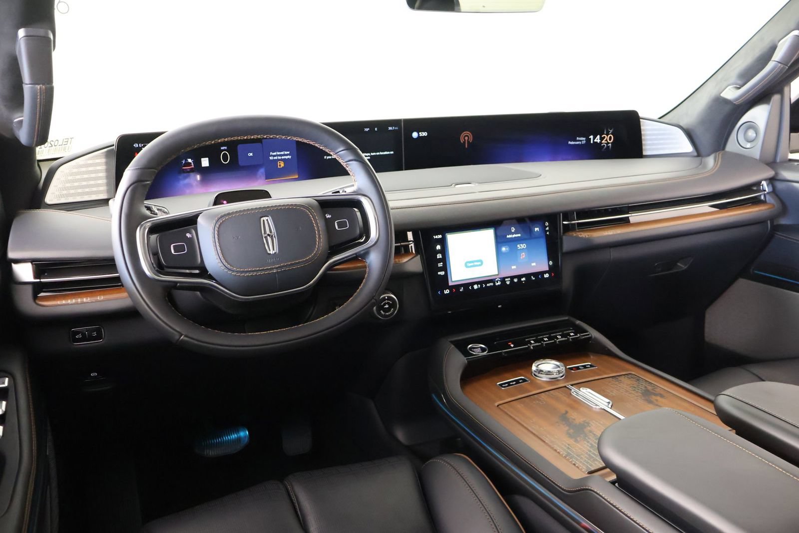 New 2026 Lincoln Navigator Black Label AWD/4WD image 2