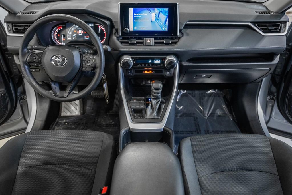 Used 2025 Toyota RAV4 LE image 17