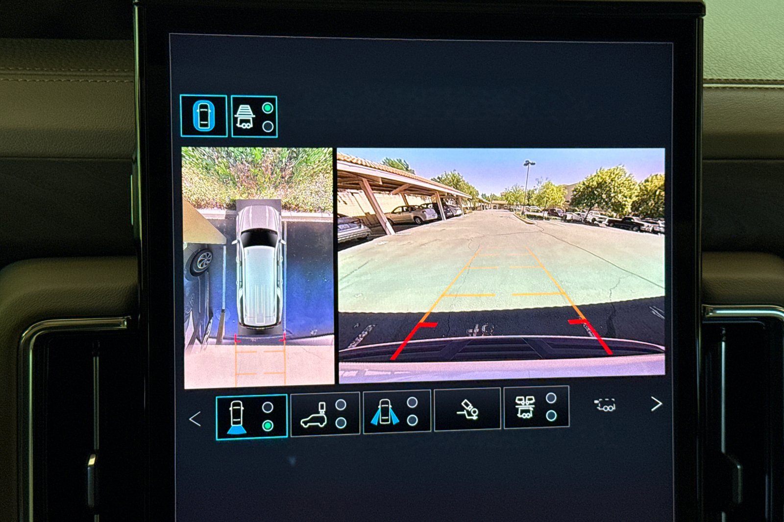 New 2026 GMC Yukon XL Denali w/ Denali Reserve Package AWD/4WD image 22