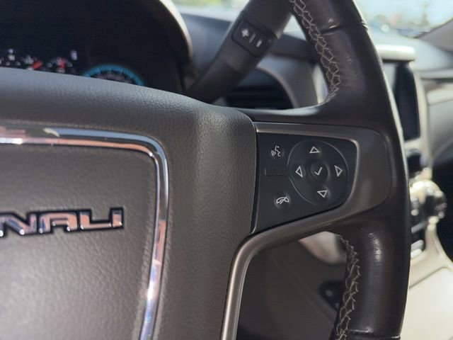 Used 2020 GMC Yukon Denali w/ Open Road Package AWD/4WD image 18