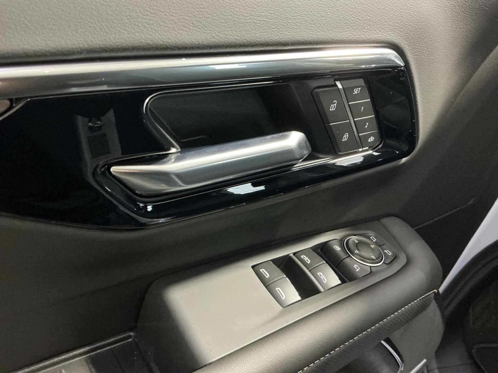 New 2026 Chevrolet Suburban Premier AWD/4WD image 16