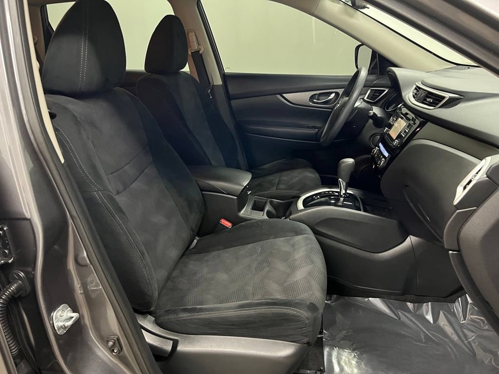 Used 2016 Nissan Rogue SV AWD/4WD image 36
