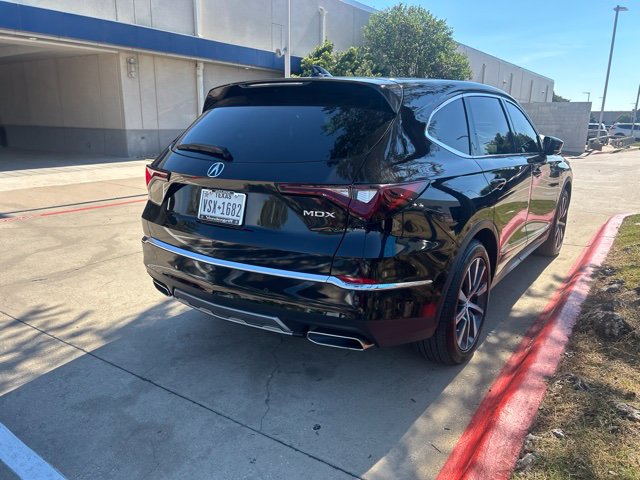 Used 2025 Acura MDX w/ Technology Package FWD image 3