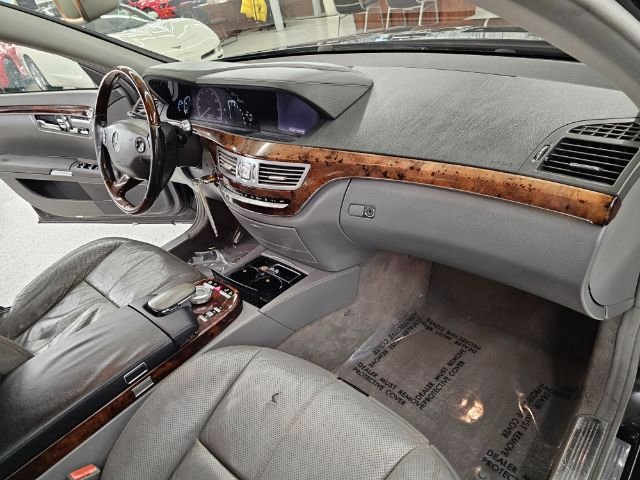 Used 2007 Mercedes-Benz S 550 image 13