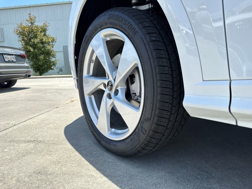 New 2025 Audi Q5 Premium Plus image 10