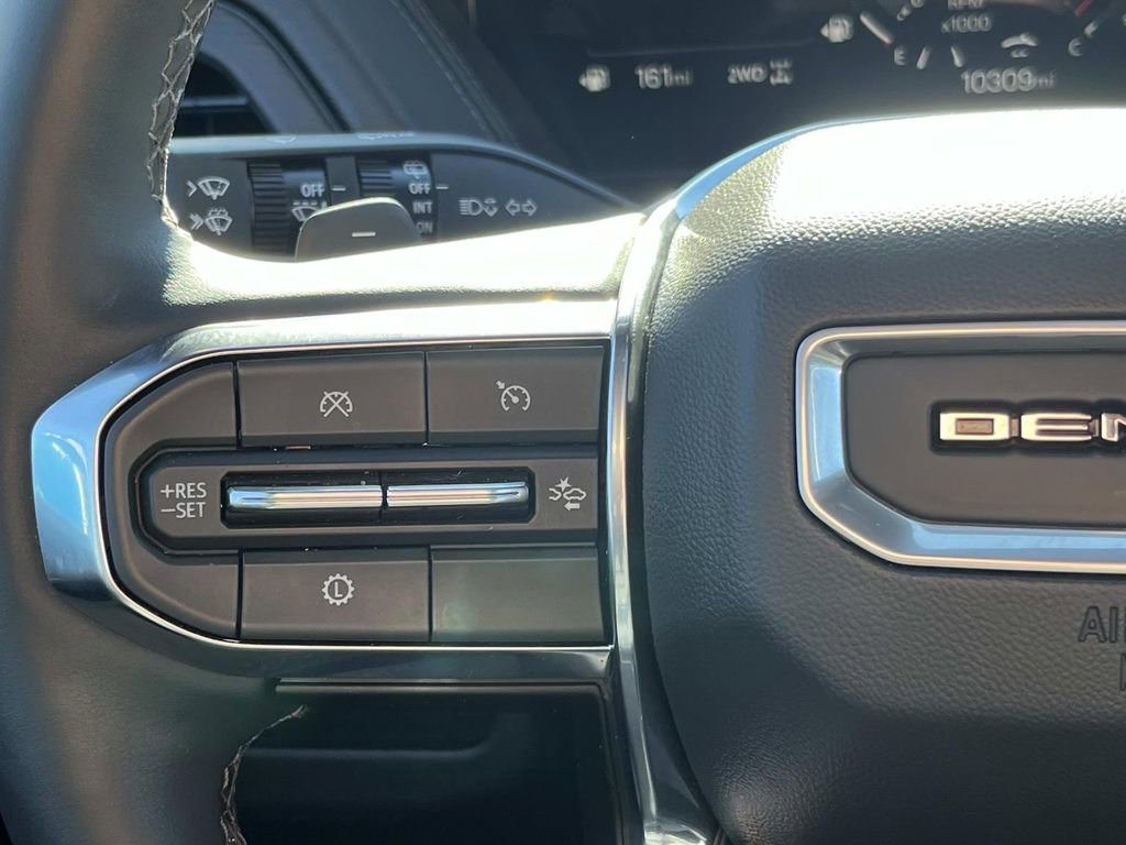 Certified 2025 GMC Yukon XL Denali w/ Sun & Power Step Package image 18