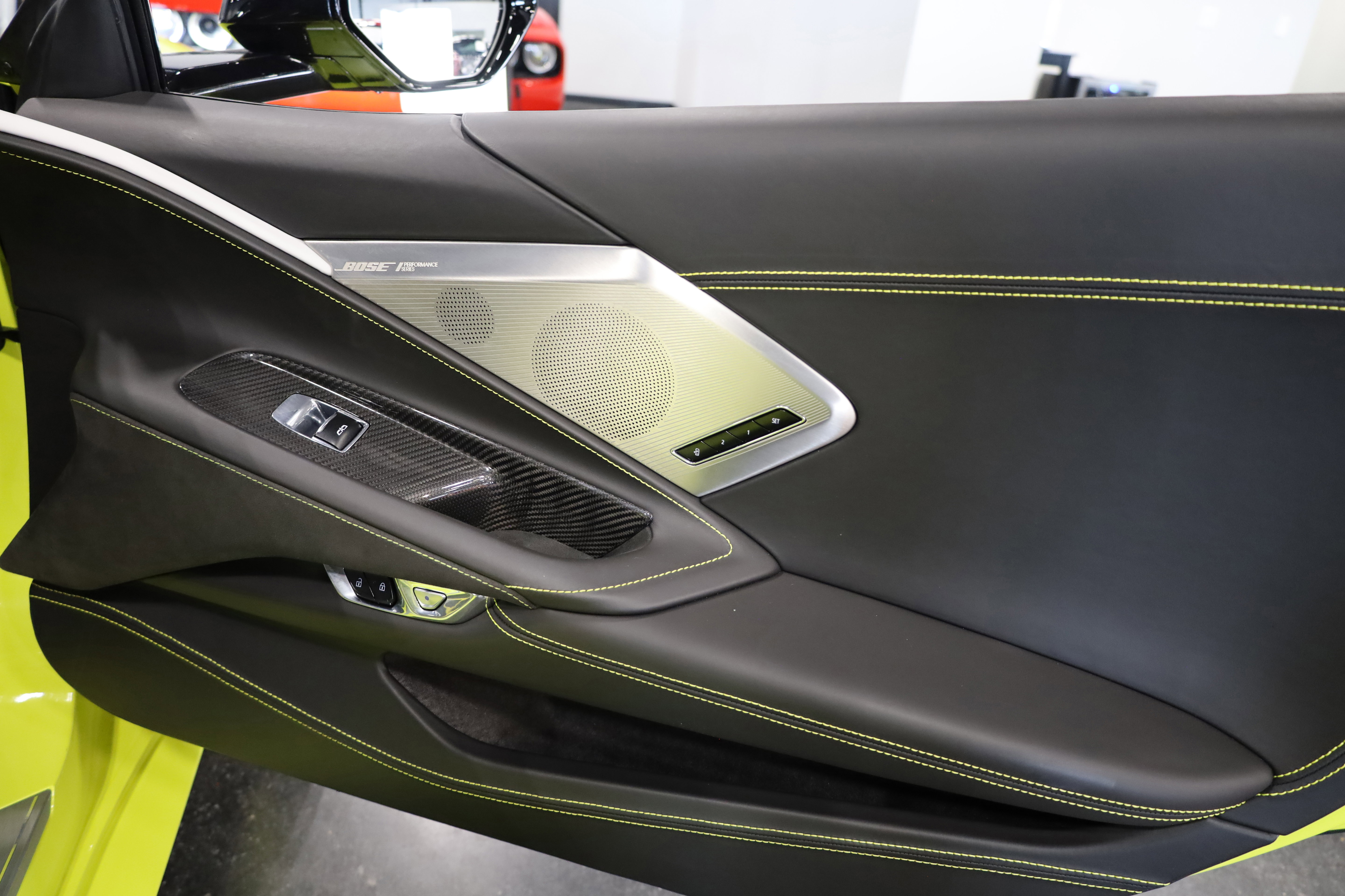 Used 2022 Chevrolet Corvette Stingray Premium Conv w/ Z51 Performance Package image 39