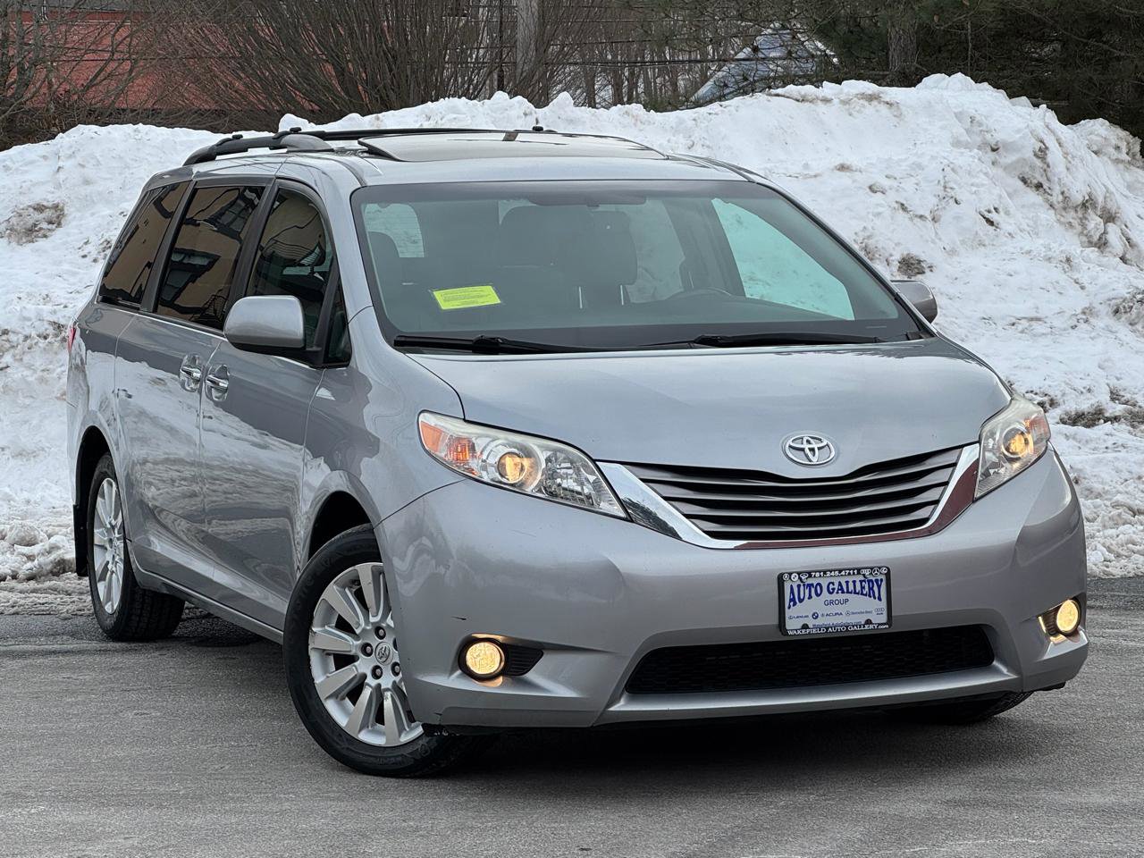 Used 2015 Toyota Sienna XLE Premium