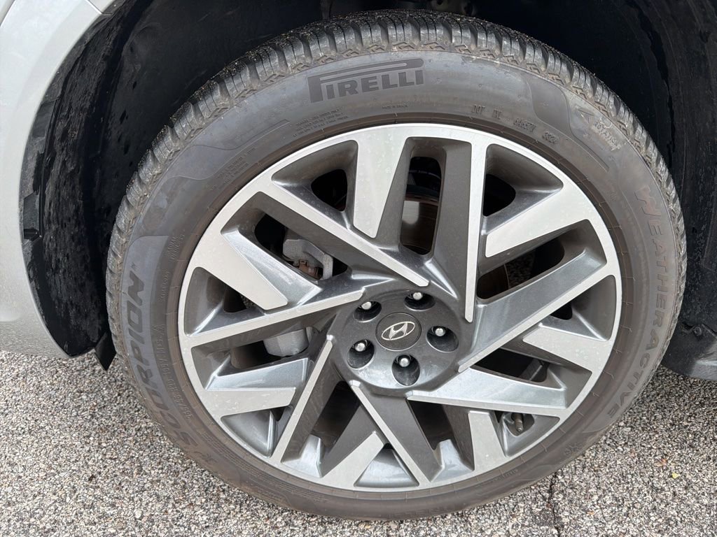 Used 2022 Hyundai Santa Fe Calligraphy image 9