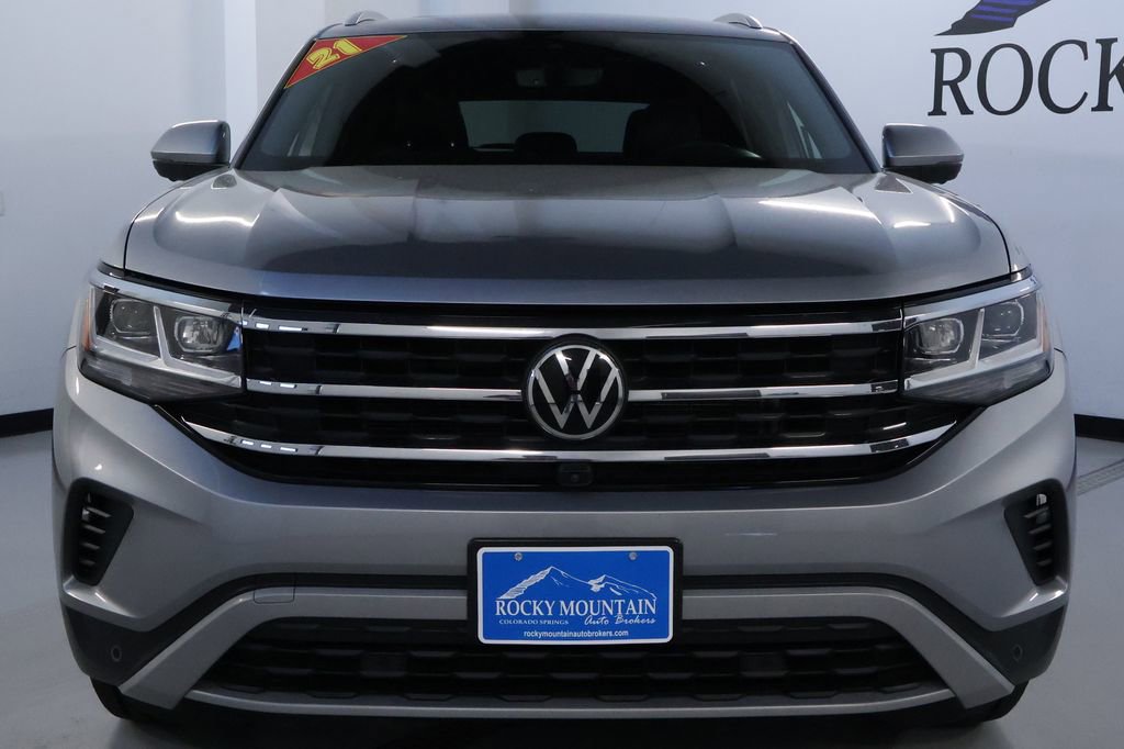 Used 2021 Volkswagen Atlas Cross Sport SEL Premium AWD/4WD image 2